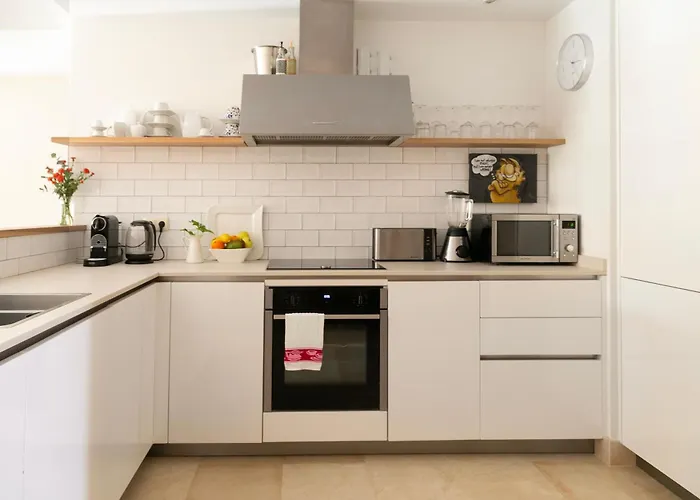 Escape San Pedro De Alcantara, *